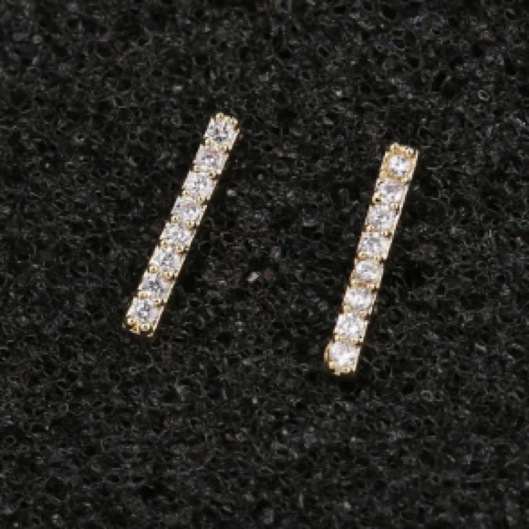 Yellow Gold Diamond Bar Pave Line Stud Earrings - Picture 3 of 5